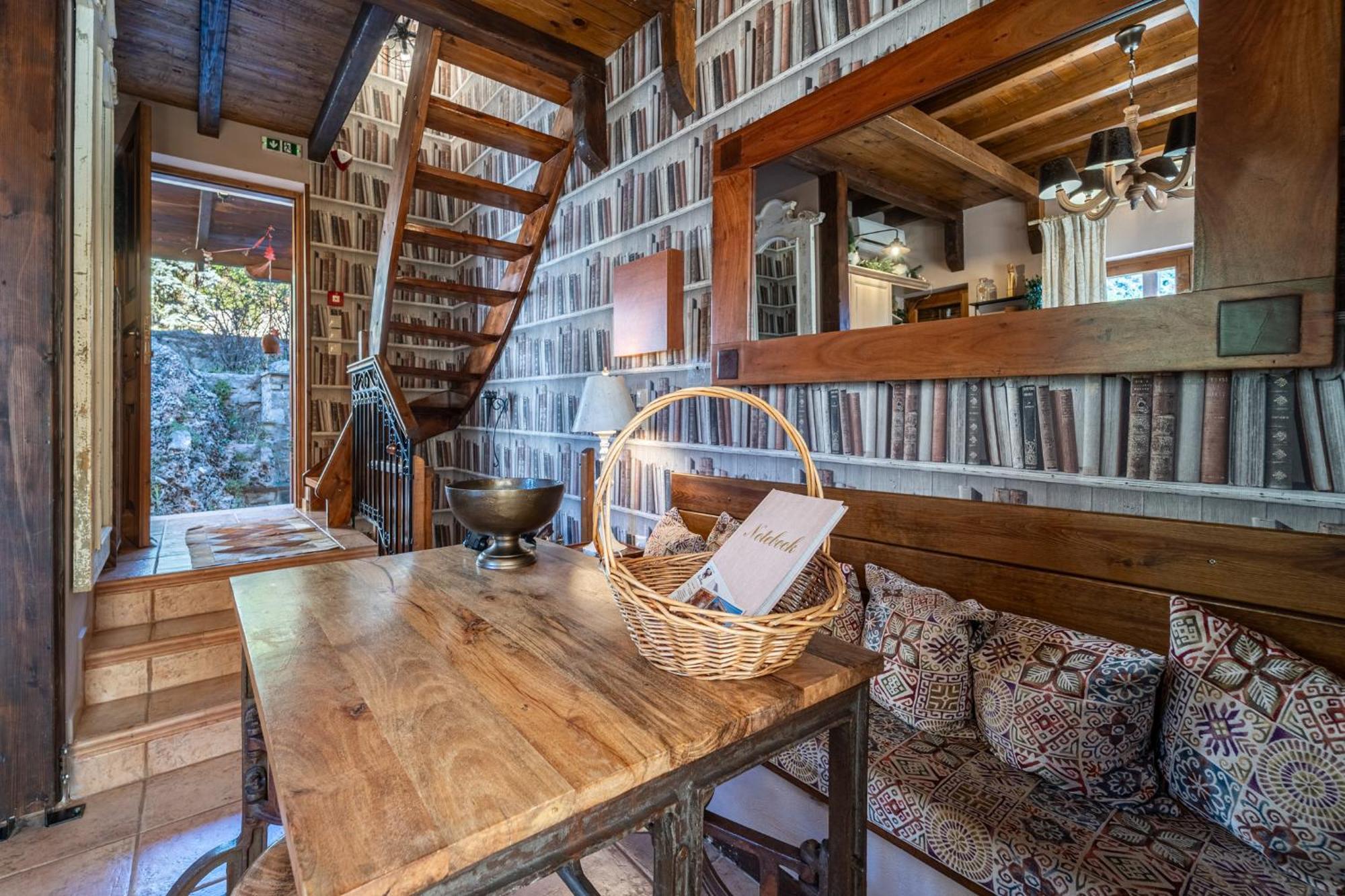 Rock Dandy Deluxe Chalet In Arachova - Delphi, Sauna, Prv Parking, Amazing View מראה חיצוני תמונה